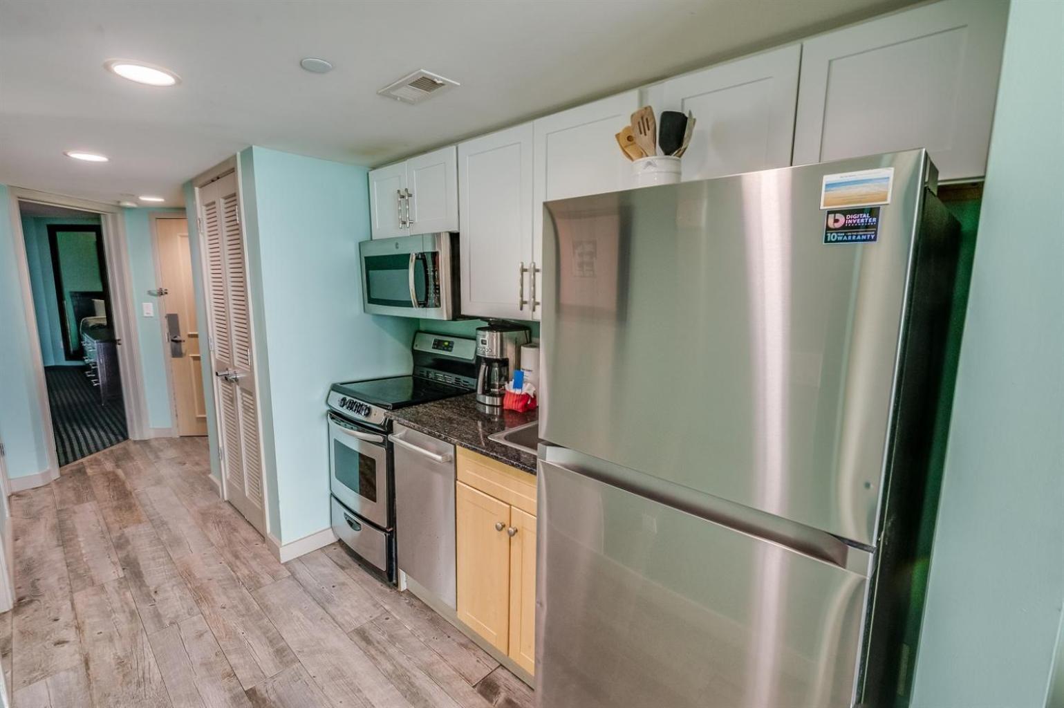 New Modern, Direct Oceanfront, Boardwalk, Views! Lägenhet Myrtle Beach Exteriör bild